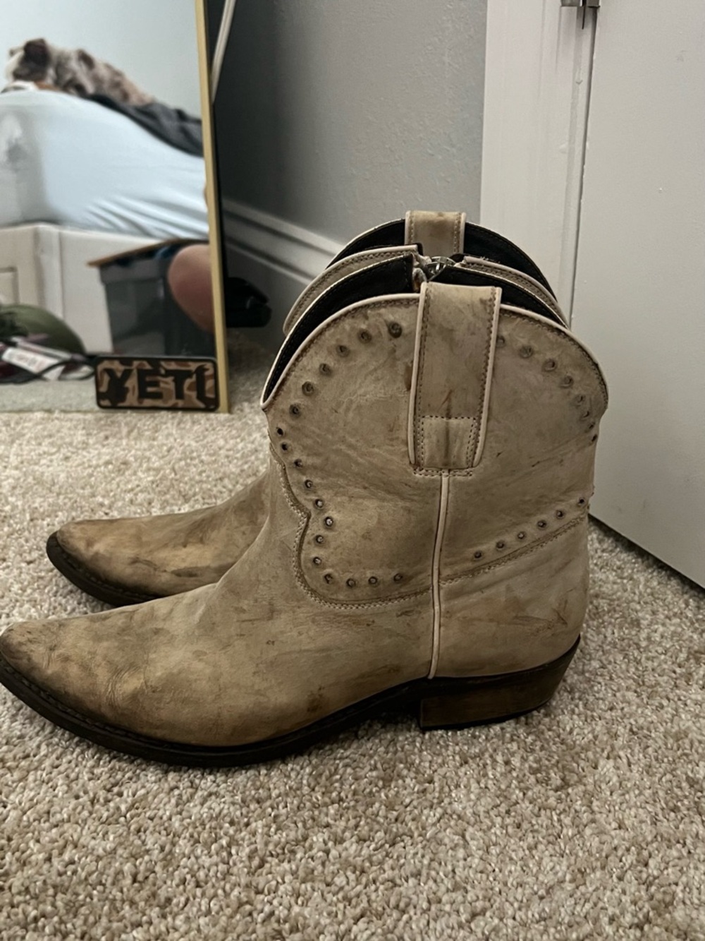 Golden Goose Boots - Picture 2 of 4